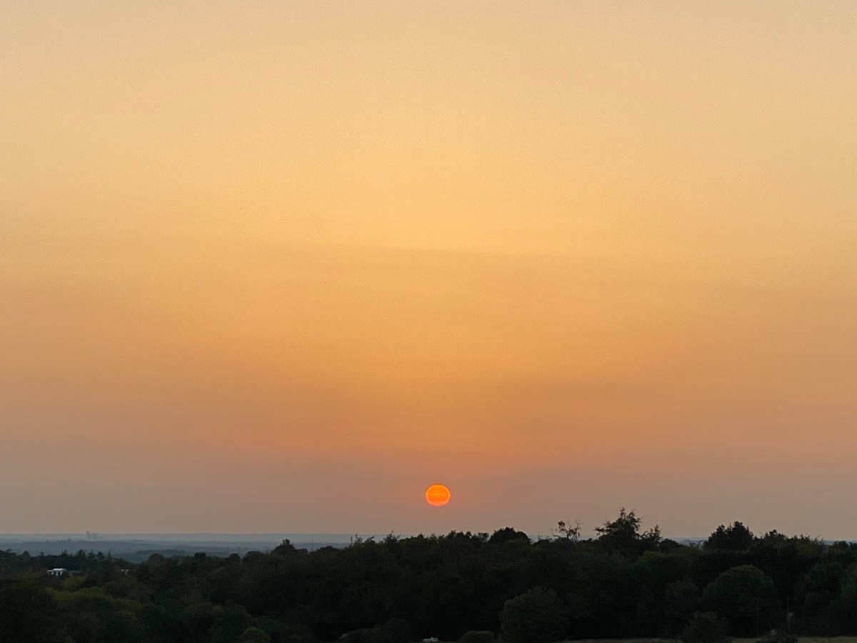 Why is your rising sign (aka ascendant) far more relevant than your star&nbsp;sign?